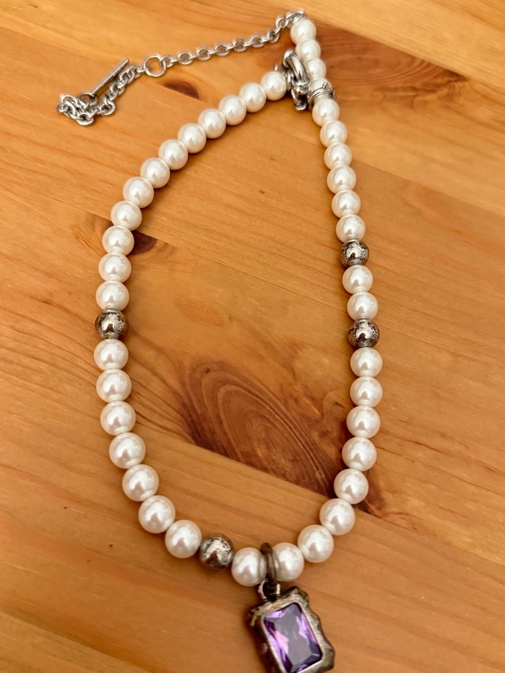 Pearl Bead Necklace with Purple Gem Pendant - White and Silver